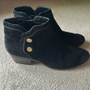 SAME EDELMAN BLK SUEDE ANKLE BOOTIE SZ 9